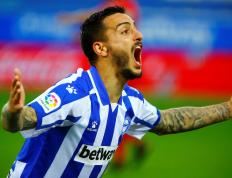 IM体育-马拉加击败埃瓦尔，逃离降级区