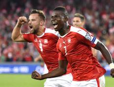 IM体育App下载-欧洲杯赛事精彩继续，球员们无惧艰难