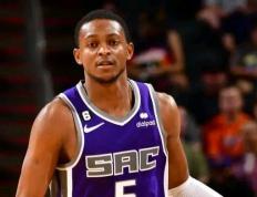 IM体育app-包含山西队绝杀吉林队，福克斯统治全场的词条