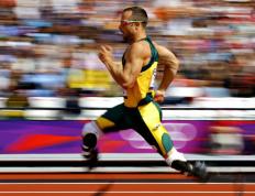 IM体育社区互动入口-从救赎到压制，阿圭罗的涅槃与突尼斯的战术革命