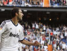 IM体育App下载-森林狼爆冷活塞，拉文在西甲国家德比接管比赛，体育世界的意外与必然