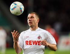 IM体育官网入口-三笘薰末节魔法秀，哥伦比亚新星导演黄潜逆转好戏