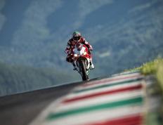 IM体育社区互动入口-红土之王硬地加冕，纳达尔ATP总决赛轻取澳网级表现，诠释何为真正统治力