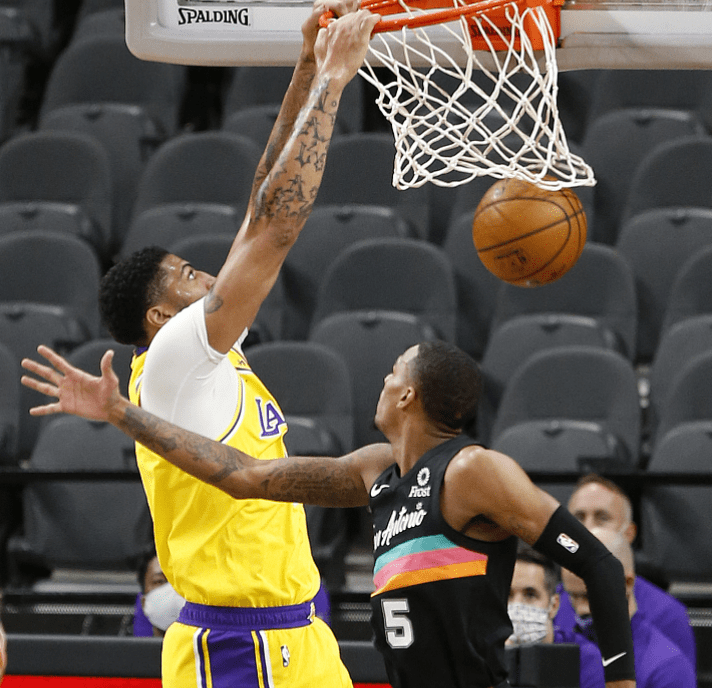 IM Sport-马刺全队手感火热，韦德-巴德尔跳投稳定的简单介绍