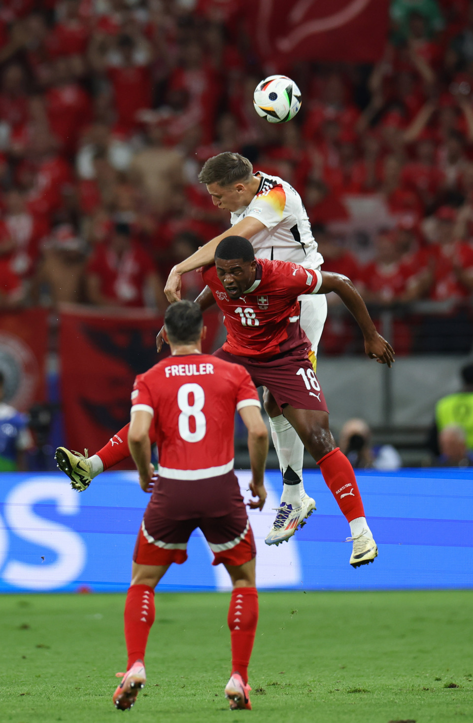 IM体育官方网站-包含瑞士足球职业联赛外援球员表现出色，全力以赴的词条