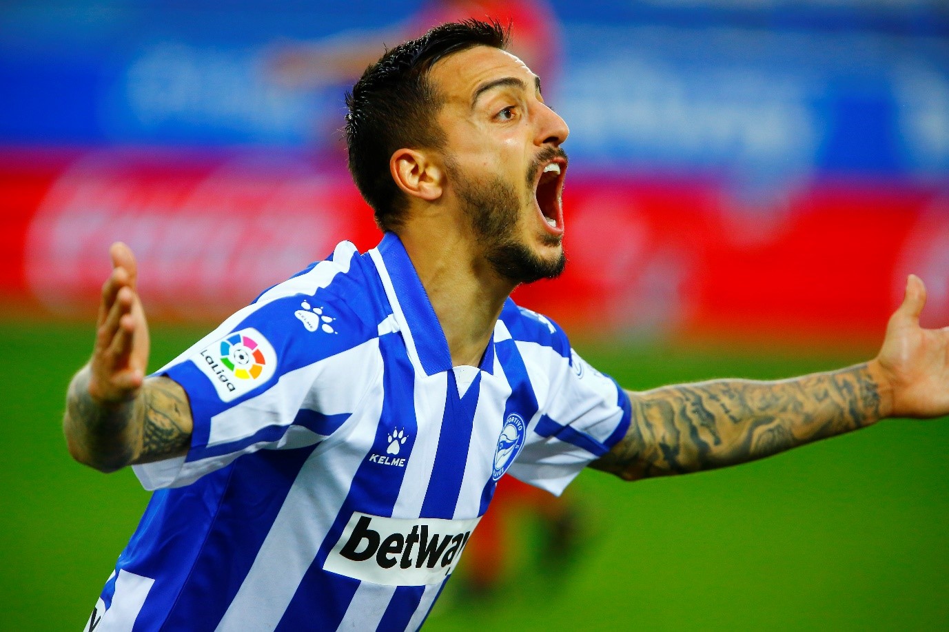 IM体育-马拉加击败埃瓦尔,逃离降级区