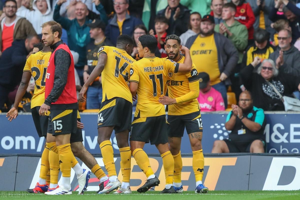 IM体育赛事直播入口-包含纽卡斯尔联大胜伯恩利,保级压力有所减轻的词条