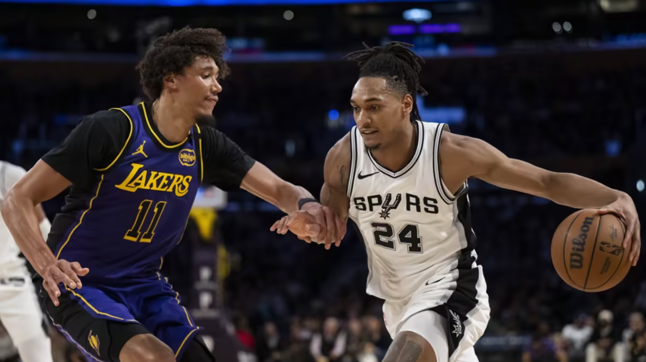 IM体育数据分析平台-马刺队在对阵太阳队的比赛中实现连胜