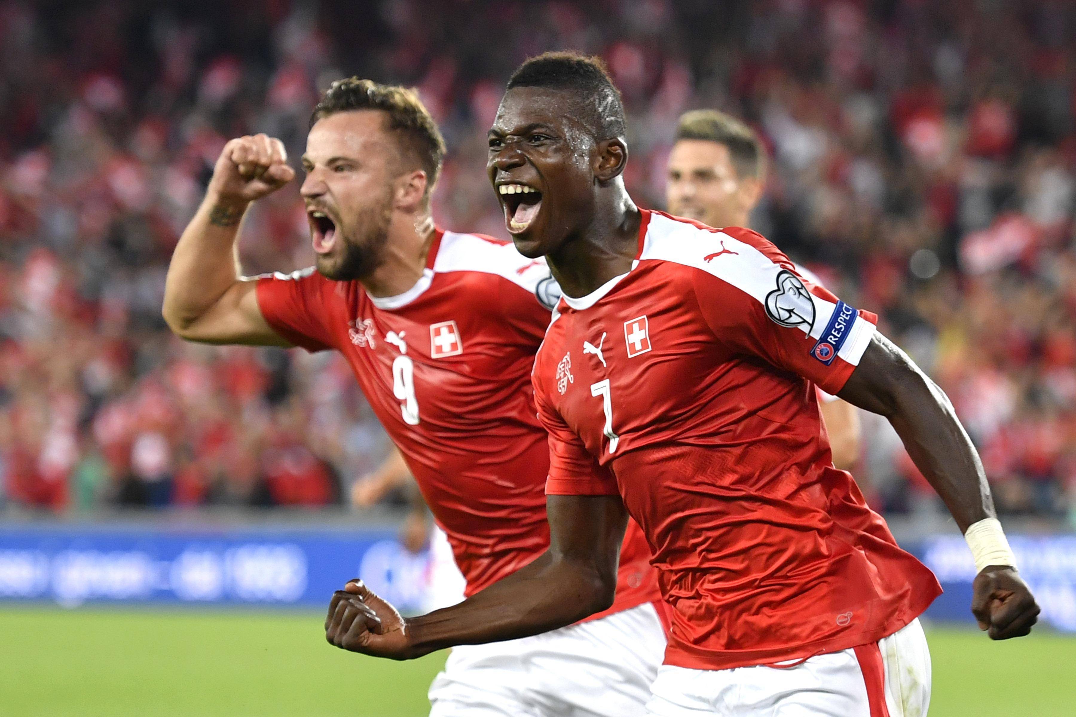 IM体育App下载-欧洲杯赛事精彩继续,球员们无惧艰难