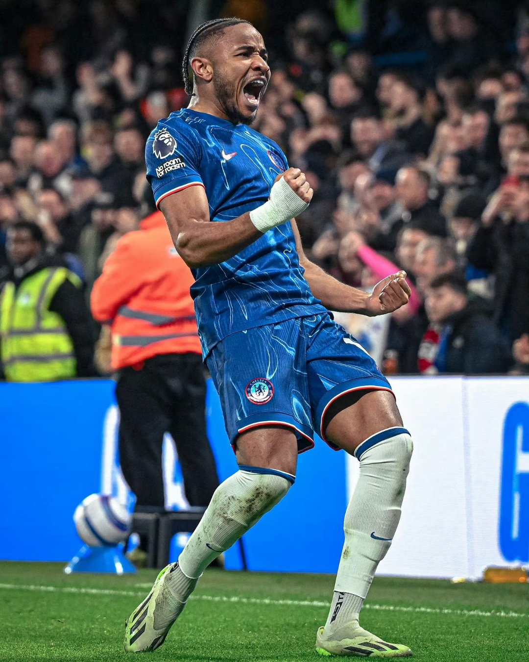 IM体育动画直播通道-关于切尔西遭遇主场失利,球队士气受挫的信息