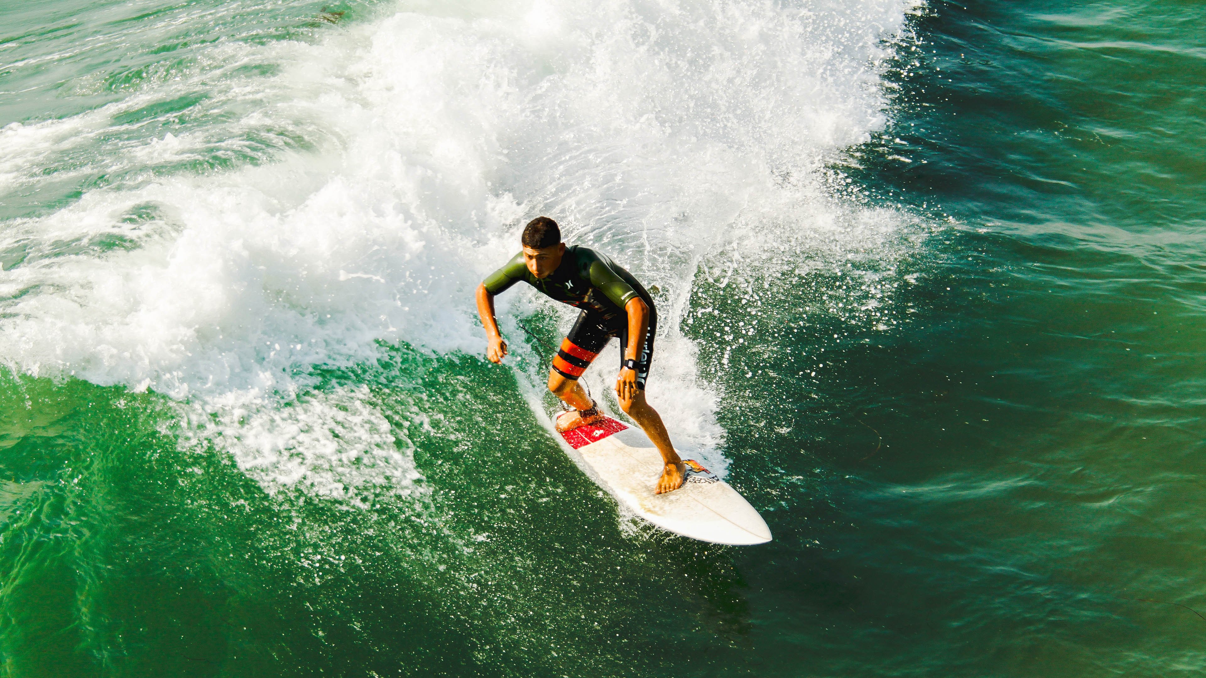 IM体育社区互动入口-从南美雨林到北欧冰川，克瓦拉茨赫利亚的教科书如何重绘足球地图